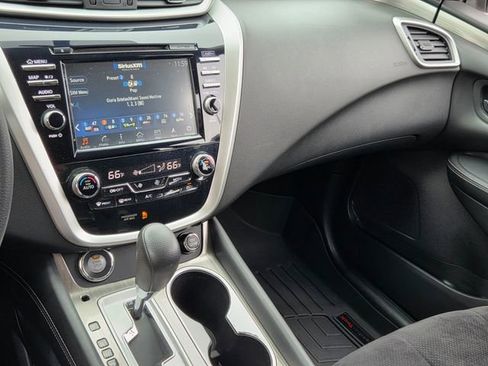 Used 2017 Nissan Murano S w/ Navigation Package image 28