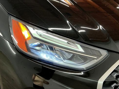 Used 2022 Audi Q5 e Premium w/ Convenience Package image 30