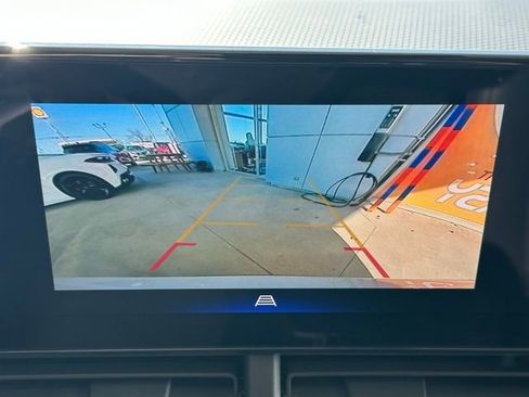 Used 2025 Chevrolet Trax ACTIV w/ Sunroof Package image 34