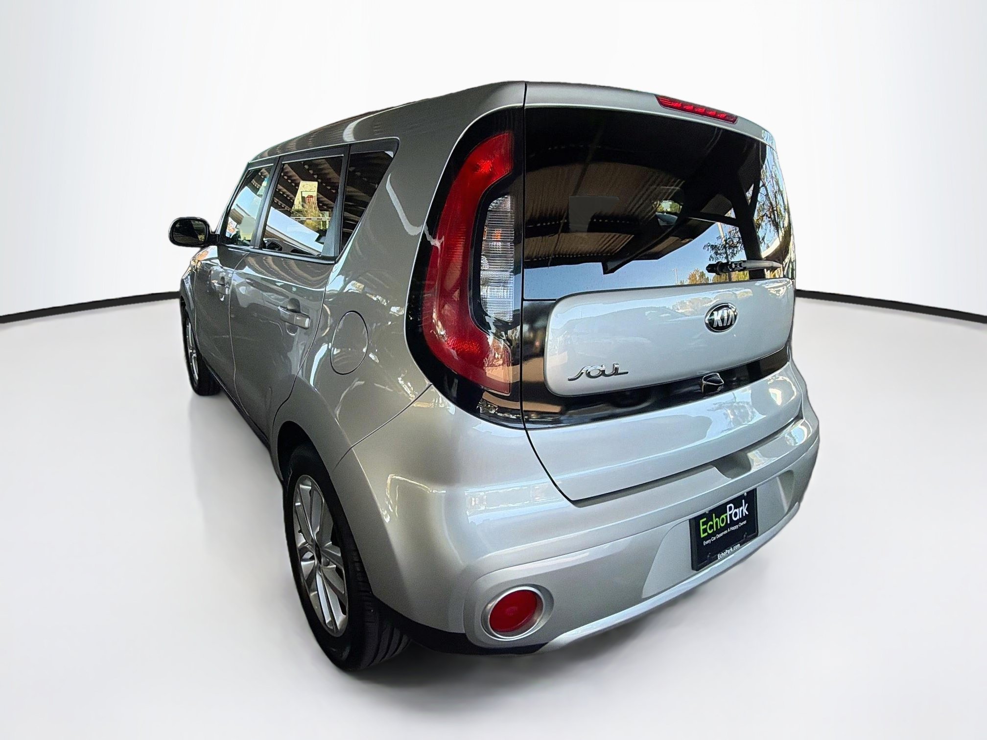 Used 2019 Kia Soul + FWD image 5