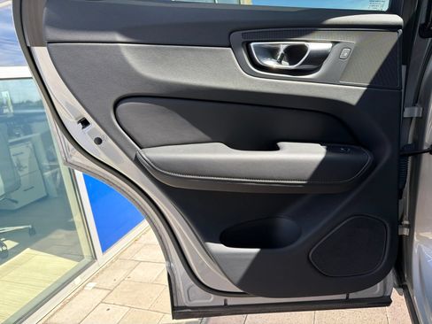 Used 2023 Volvo XC60 B5 Ultimate w/ Climate Package AWD/4WD image 21