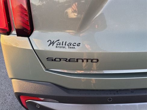 New 2025 Kia Sorento SX image 6