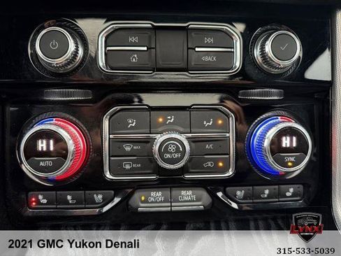 Used 2021 GMC Yukon Denali w/ Denali Premium Package image 15