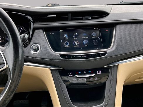 Used 2018 Cadillac XT5 FWD image 7