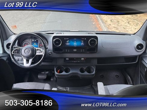 Used 2019 Mercedes-Benz Sprinter 144 w/ Premium Plus Package image 15