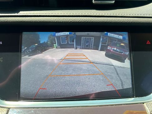 Used 2017 Cadillac XT5 Luxury w/ Driver Awareness Package AWD/4WD image 15