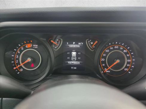 Used 2026 Jeep Wrangler Sport AWD/4WD image 11