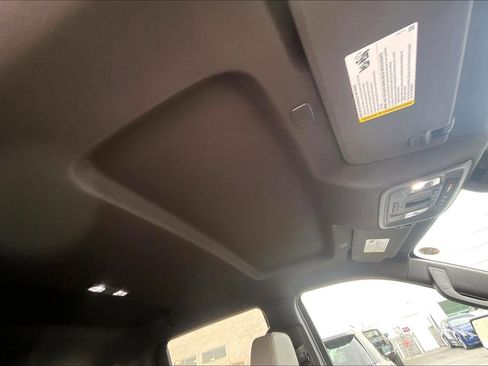 Used 2024 Chevrolet Silverado 1500 LTZ image 18