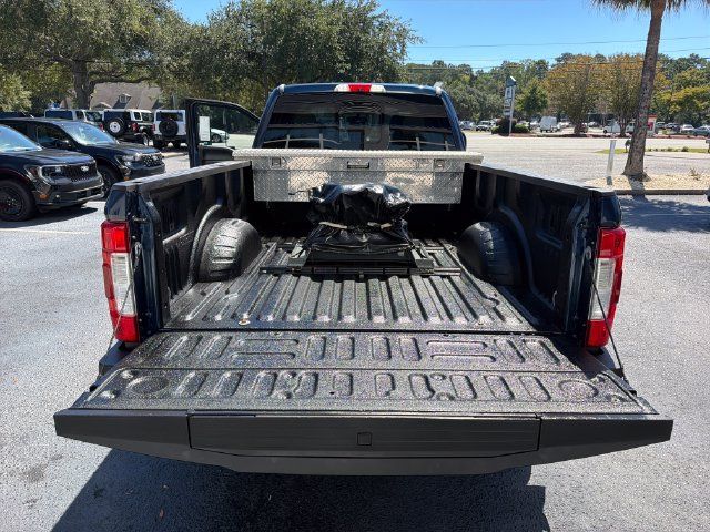 Used 2017 Ford F250 Lariat w/ Chrome Package AWD/4WD image 11