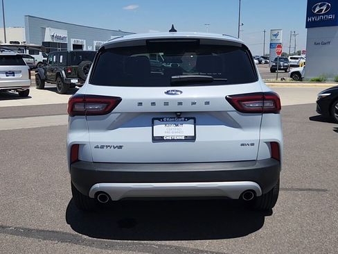 Used 2025 Ford Escape Active AWD/4WD image 21