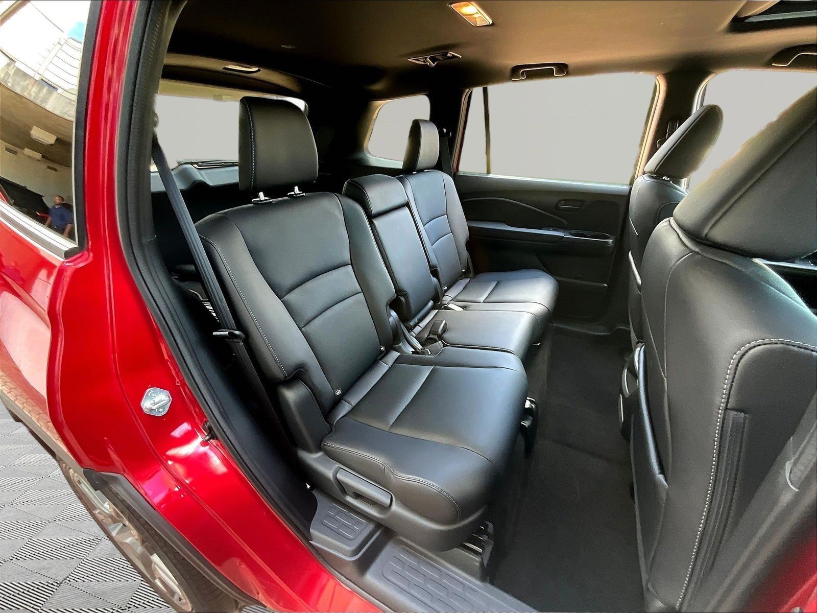Used 2023 Honda Passport EX-L image 23