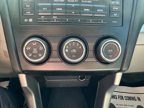 Used 2014 Subaru Forester 2.5i AWD/4WD image 20