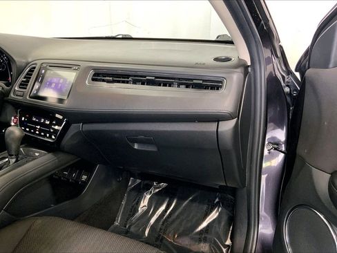 Used 2017 Honda HR-V EX image 16