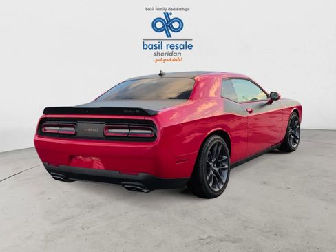 Used 2023 Dodge Challenger R/T w/ T/A Package image 9