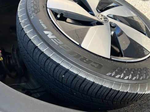 New 2025 Volkswagen Taos S AWD/4WD image 22