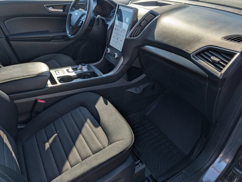 Used 2022 Ford Edge SE w/ Black Appearance Package AWD/4WD image 26