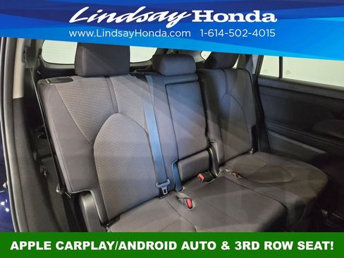 Used 2021 Toyota Highlander LE FWD image 9