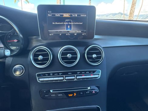 Used 2019 Mercedes-Benz GLC 300 4MATIC image 27
