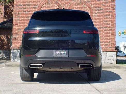 Used 2024 Land Rover Range Rover Sport SE image 6
