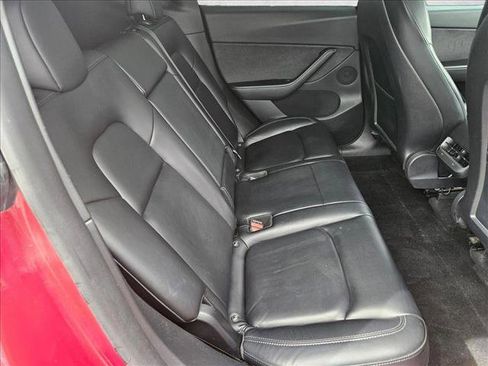 Used 2021 Tesla Model Y Long Range AWD/4WD image 20