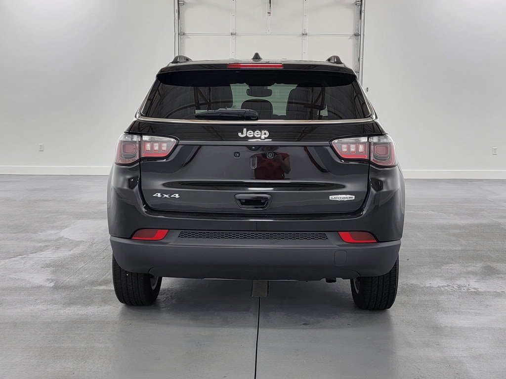 Used 2022 Jeep Compass Latitude AWD/4WD image 7