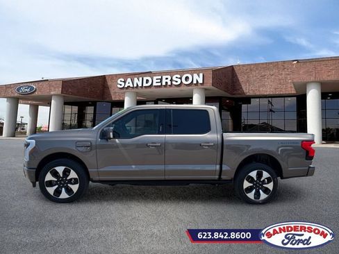 Used 2023 Ford F150 Lightning Platinum AWD/4WD image 6