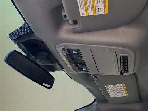 Used 2025 Ford F250 XLT w/ Black Appearance Package image 34