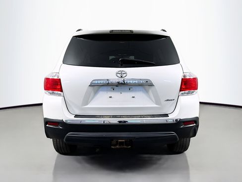 Used 2013 Toyota Highlander Limited AWD/4WD image 6