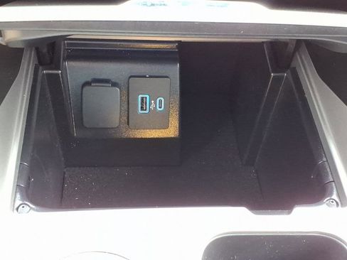 Used 2023 Ford Explorer XLT w/ Equipment Group 202A image 18