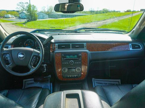 Used 2007 Chevrolet Silverado 1500 LTZ w/ Safety Package AWD/4WD image 11