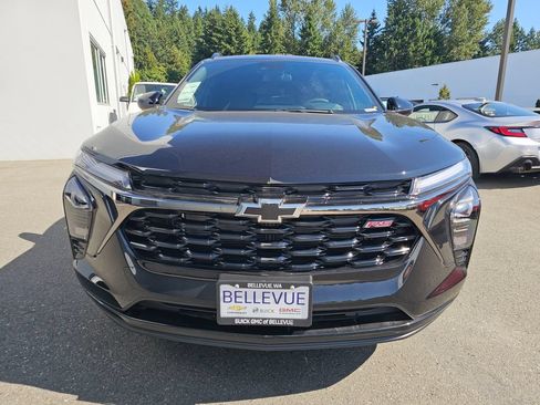 New 2026 Chevrolet Trax RS w/ Driver Confidence Package FWD image 2