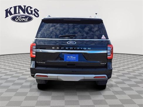 Certified 2022 Ford Expedition Max Platinum image 4