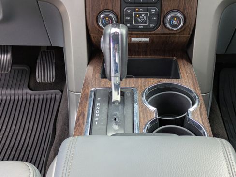 Used 2013 Ford F150 Lariat w/ Luxury Equipment Group image 15