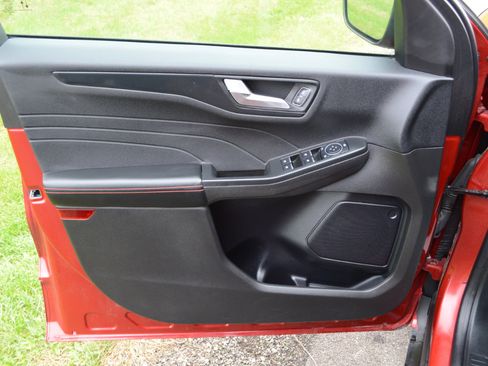 Used 2023 Ford Escape ST-Line w/ Tech Pack #1 image 20