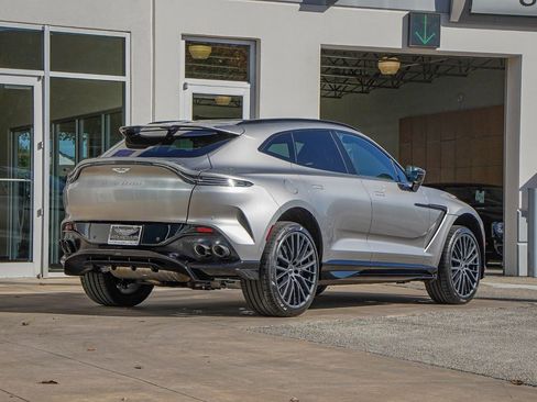 New 2026 Aston Martin DBX 707 image 7