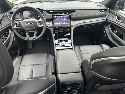 Used 2024 Jeep Grand Cherokee L Overland w/ Advanced Protech Group III image 24