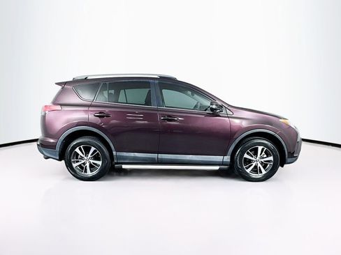 Used 2018 Toyota RAV4 XLE image 11