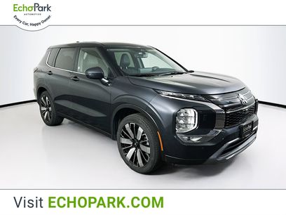 Used 2025 Mitsubishi Outlander SE