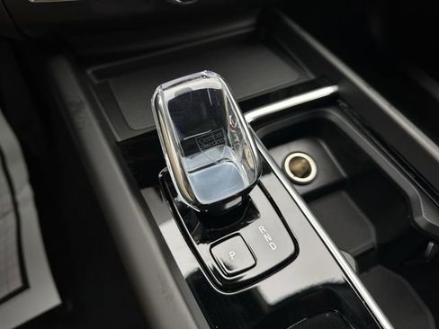 New 2026 Volvo XC60 B5 Ultra w/ Protection Package Premier AWD/4WD image 16