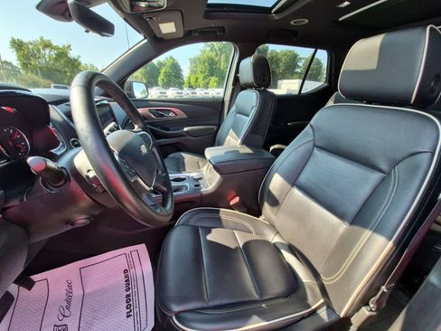 Certified 2023 Chevrolet Traverse Premier FWD image 20