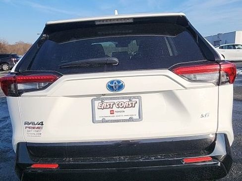 Used 2023 Toyota RAV4 SE image 7