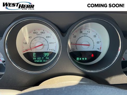 Used 2012 Dodge Challenger SXT Plus image 6