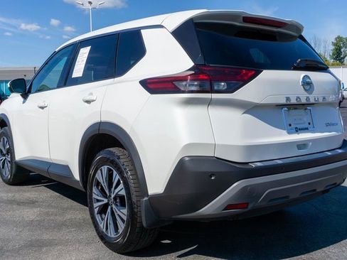 Used 2021 Nissan Rogue SV image 8