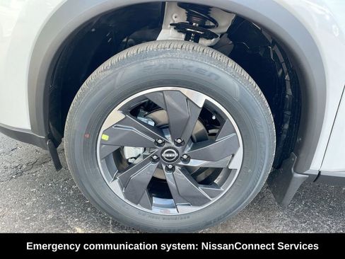 New 2026 Nissan Rogue SV w/ Cold Weather Package FWD image 22