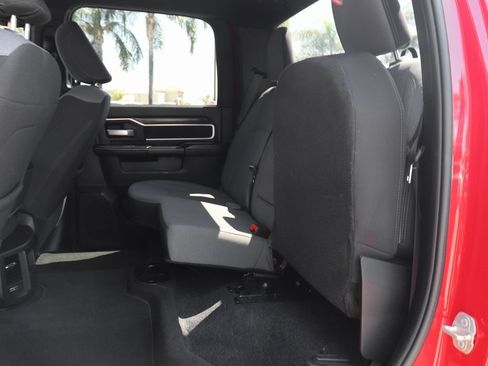 Used 2024 RAM 2500 Big Horn w/ Bed Utility Group image 37