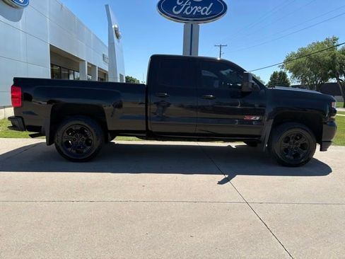Used 2016 Chevrolet Silverado 1500 LT w/ Midnight Edition AWD/4WD image 17