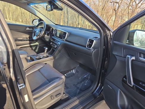 Used 2020 Kia Sportage EX w/ EX Technology Package image 25