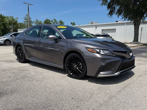 Used 2024 Toyota Camry XSE FWD image 12