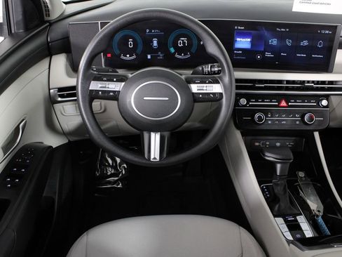 Used 2026 Hyundai Tucson SE image 7