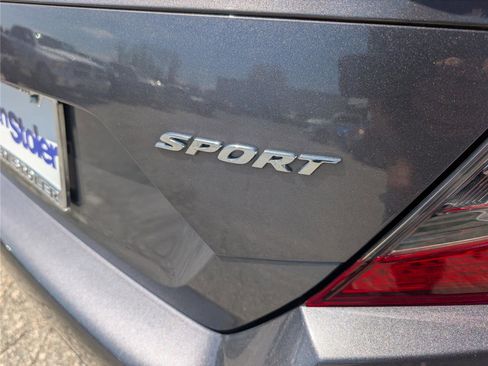 Used 2019 Honda Civic Sport image 10